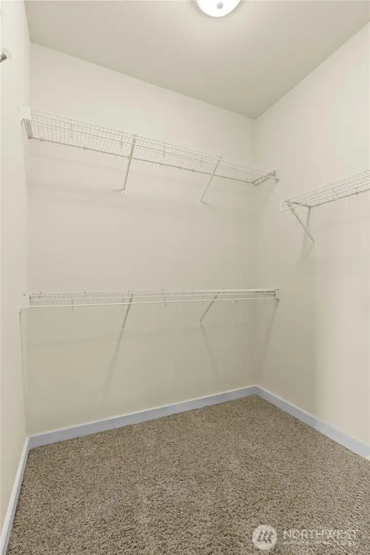 Walk in closet is always nice