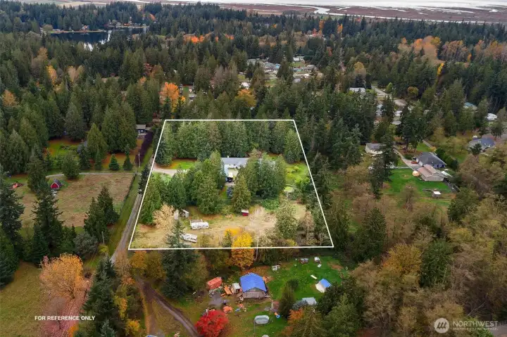 Approximate aerial boundary lines