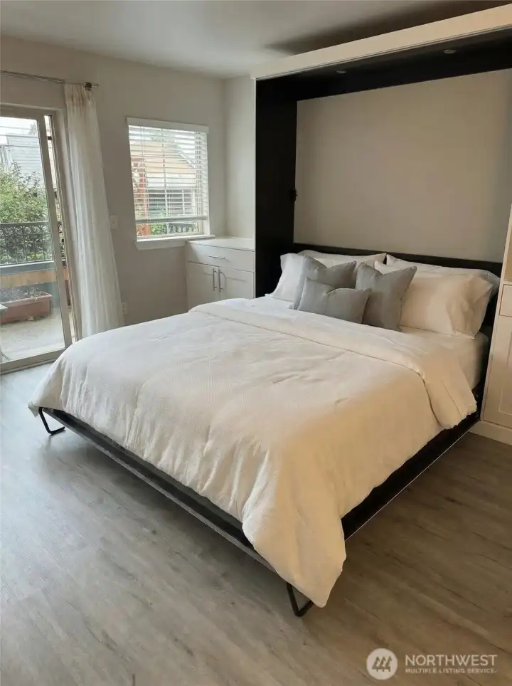 Bedding is virtually generated.