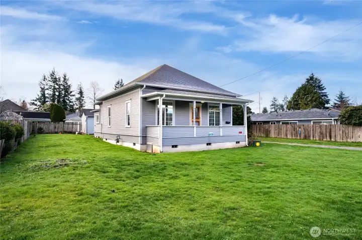 Welcome home! 1016 E. Orange