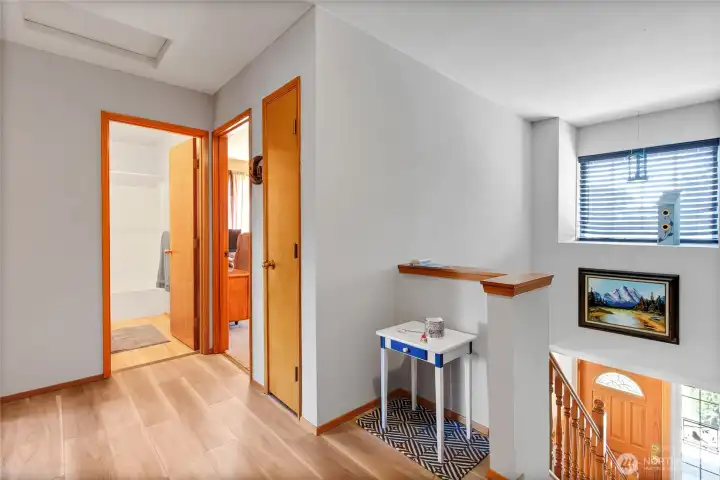 Upstairs landing looking towards bathroom and bedrooms