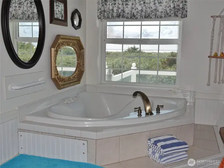 Jetted Tub with Ocean and Dunes views. Jetted Tub with Ocean and Dunes views.