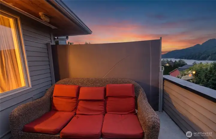Main Terrace has privacy Blnds on each end! Main Terrace has privacy Blnds on each end!