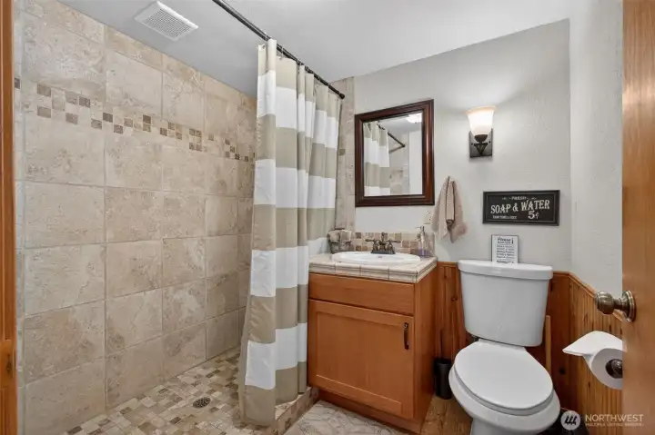 Main level 3/4 bath Main level 3/4 bath