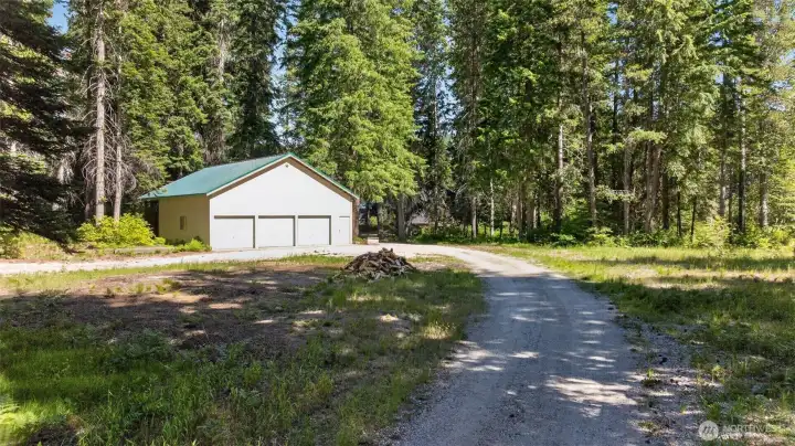 Shop/garage with enclosed carport Shop/garage with enclosed carport