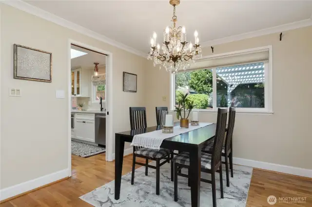 Dining room table