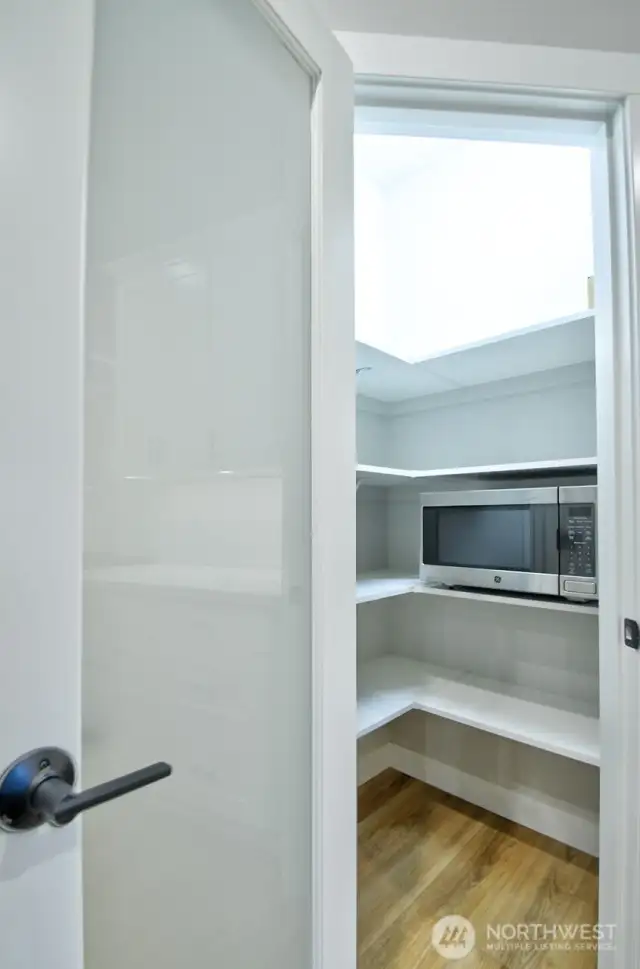 PHOTOS ARE FOR ILLUSTRATION PURPOSES ONLY- some upgrades may be shown, Call LA for details