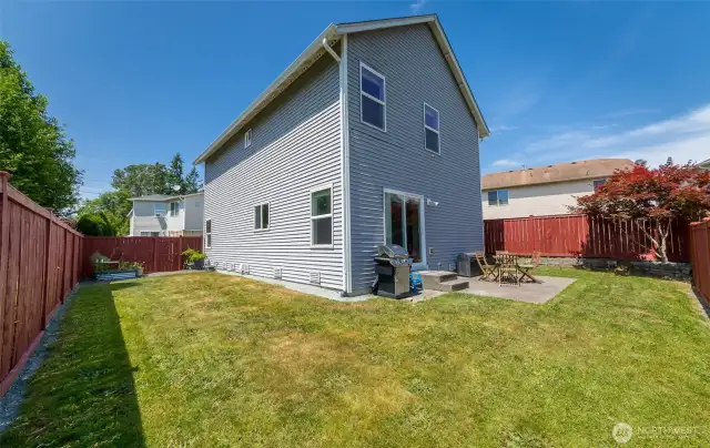 Fenced side yard