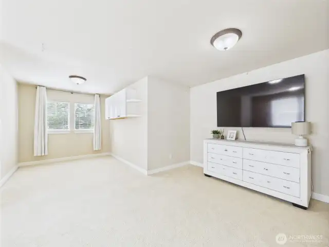 upstairs entertainment room wired for projector and surround sound