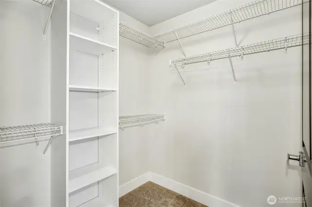 Walk-in Cabinet