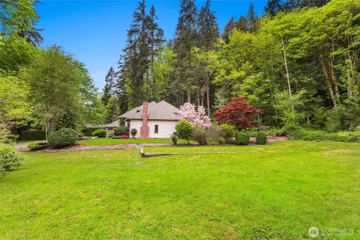 Large Side Yard