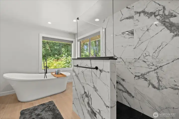 Luxurious Owners Suite Bath