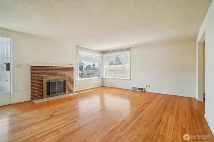 Built with solid bones in the 1950's with classic Seattle style.