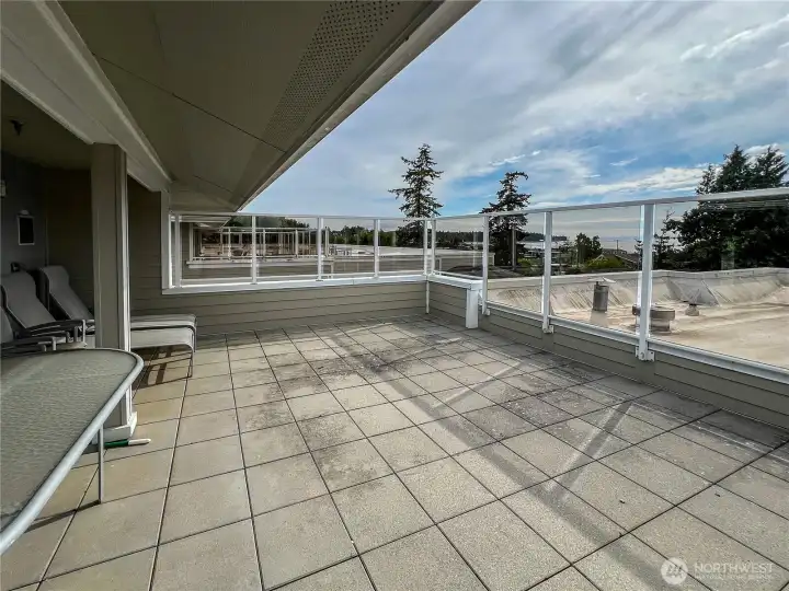 Roof Top Patio with tables and chairs