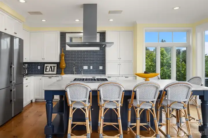 Picture perfect kitchen with Lieber stainless frige, Wolk range and Meile dishwaher.
