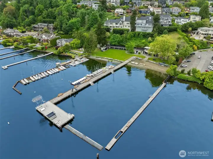 Located steps from the Laurelhurst beach club with optional membership.  450 feet of lakefront, swimming area, bbq's and restrooms with showers.