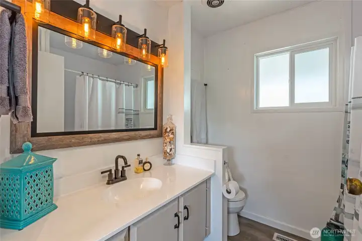 Guest bathroom.