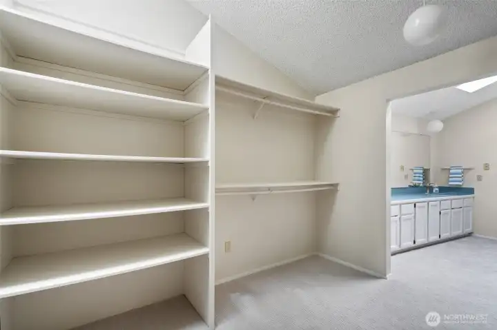 Huge Walk-In & Thru Closet Huge Walk-In & Thru Closet