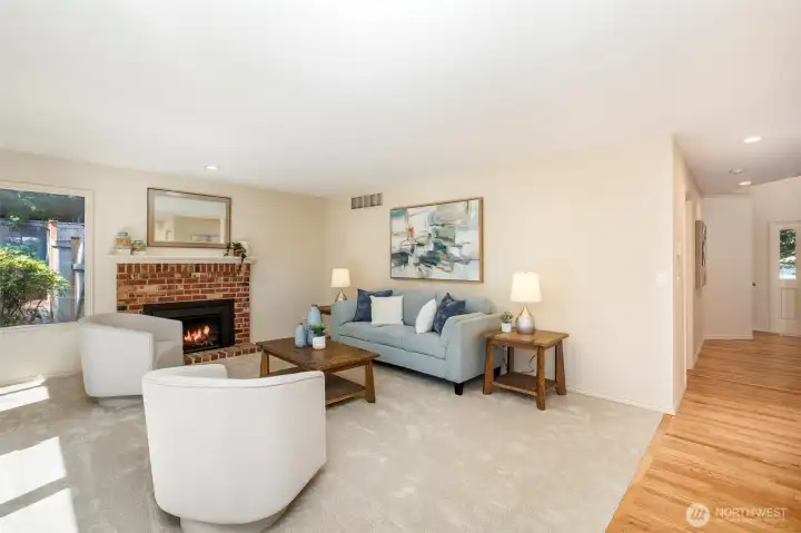 Family room with flush floors to entry hallway
