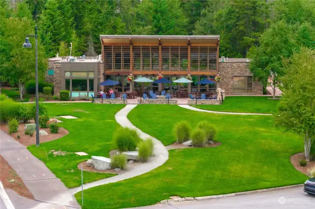 Post & Pour, offering coffee, food, as well as 21 beers/ciders and wines with indoor outdoor seating.  Stay active with ample hiking trails throughout this beautiful community