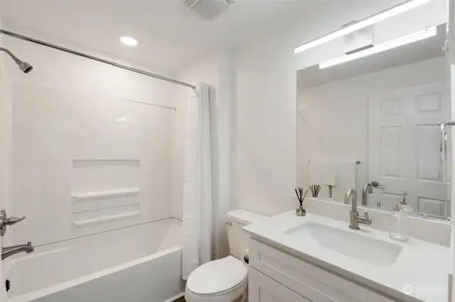 Full Hall Bathroom