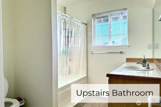 Upstairs Full Bath