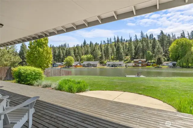 Relax on the back porch and enjoy stunning 75-foot waterfront views—your peaceful retreat awaits.