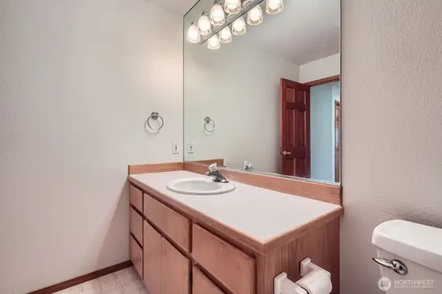 1/2 Bath