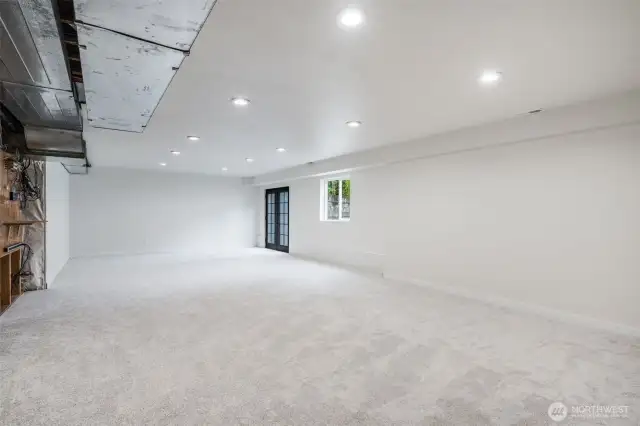 Another angle of the large Rec. Room.. just as you'll see it.
