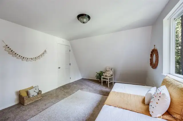 Bedroom 2 alt. view