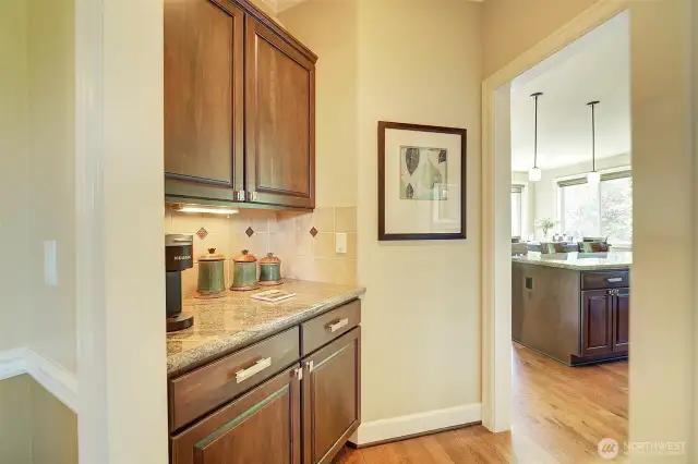 Butler pantry provides path to the dining room