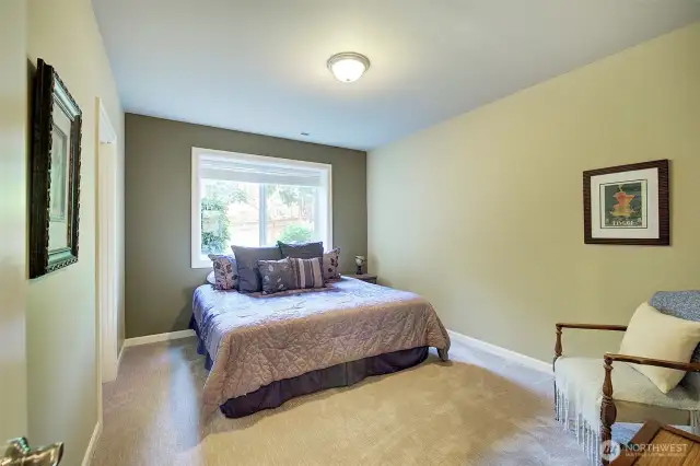 5th bedroom large enough for king bed