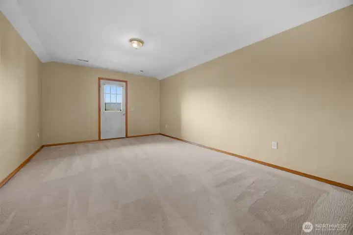 Large bonus room with private/covered porch!
