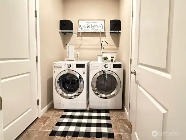 Utility Room to Garage
