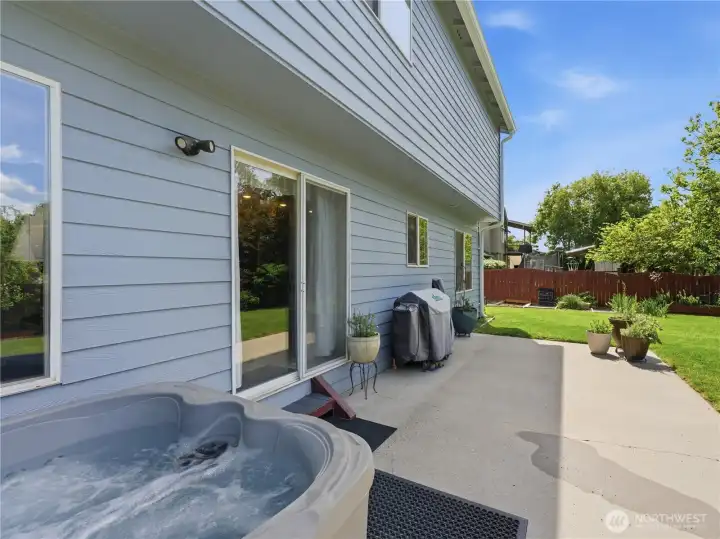 The patio is perfectly located just off the kitchen livinfroom area for all of youe outdoor entertaining and dining needs The patio is perfectly located just off the kitchen livinfroom area for all of youe outdoor entertaining and dining needs