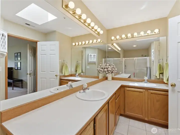 The double vanity in the en-suite provides ample space for two The double vanity in the en-suite provides ample space for two