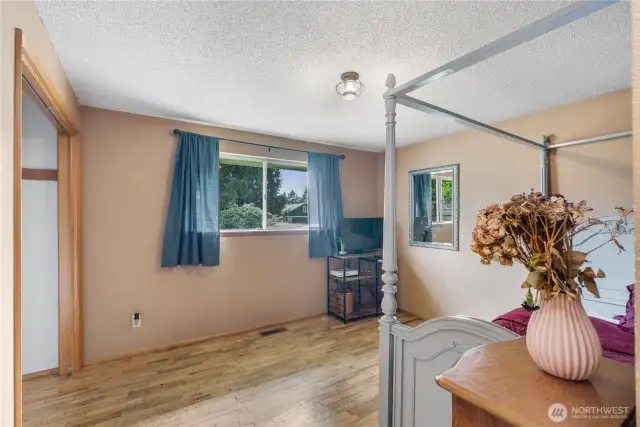 large 2nd bedroom