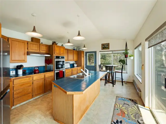 Great kitch.