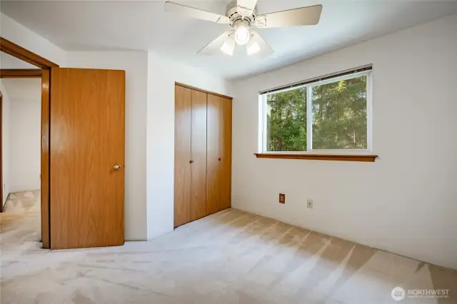 Upstairs Bedroom #2