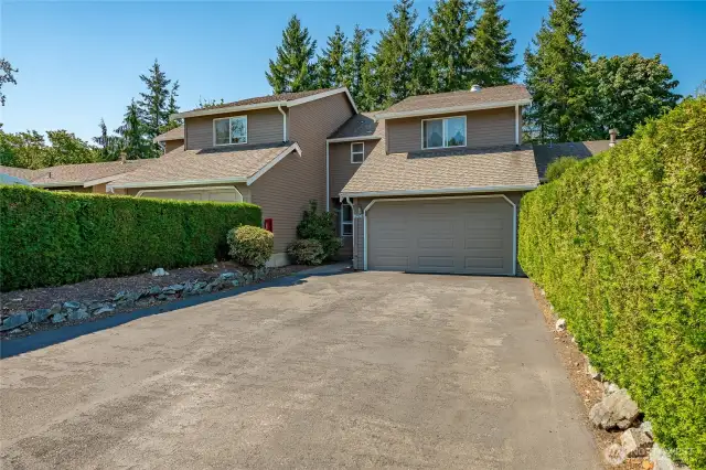 Front of the home with lots of extra parking