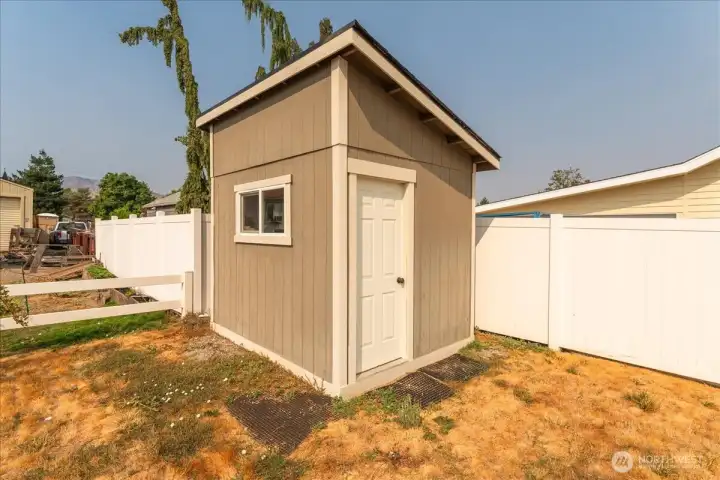 Stoarge shed