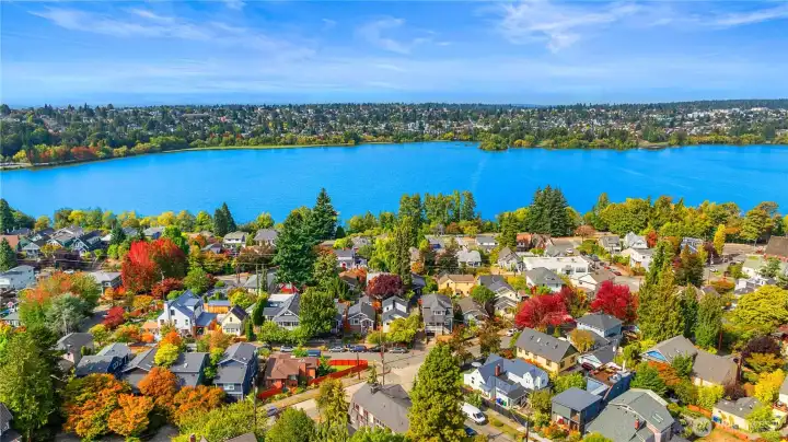 2 Blocks to Greenlake