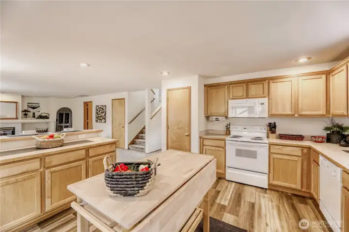 Light and bright kitchen