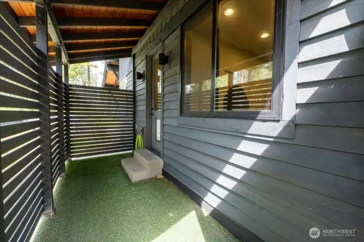 Great covered outdoor dog run!