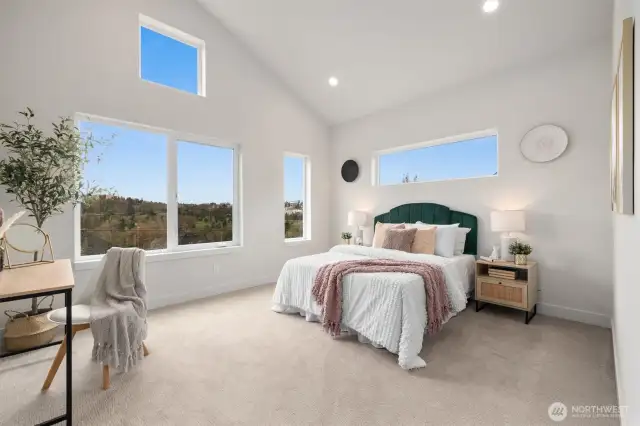 Oversized 3rd bedroom with golf course views
