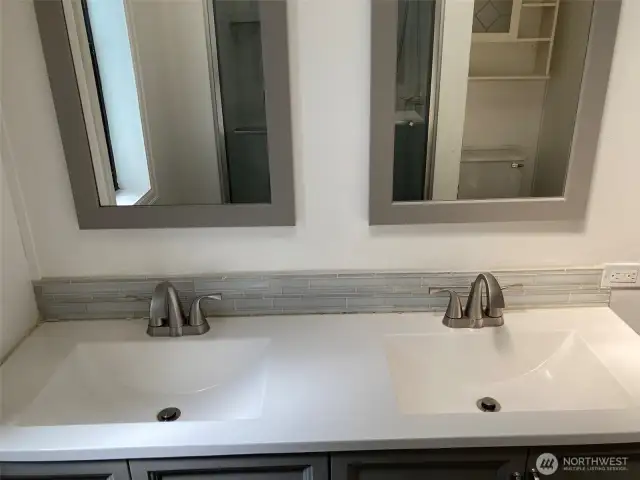 Double sinks