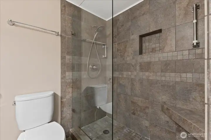 :arge walk in shower