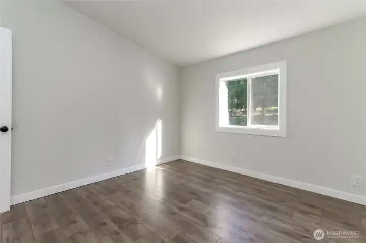 This is the office/ flex room/ craft room/ gym or??? It's the first room off of the family room and has no closet.