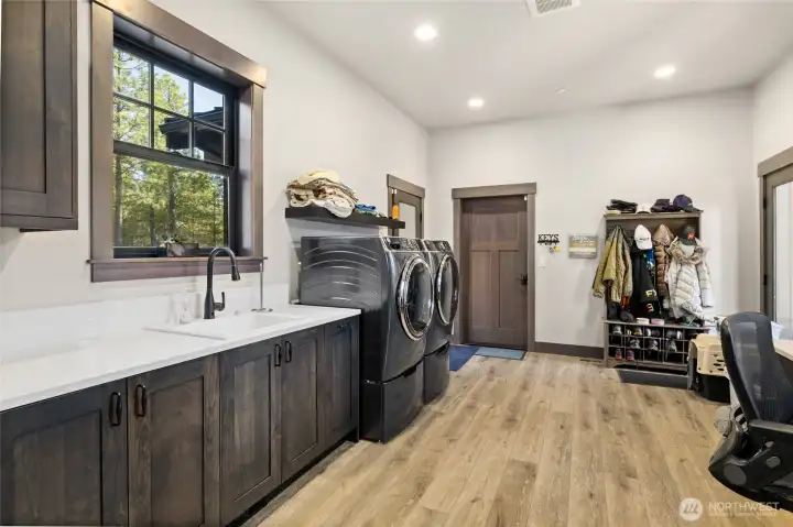 Oversized laundry/mud room