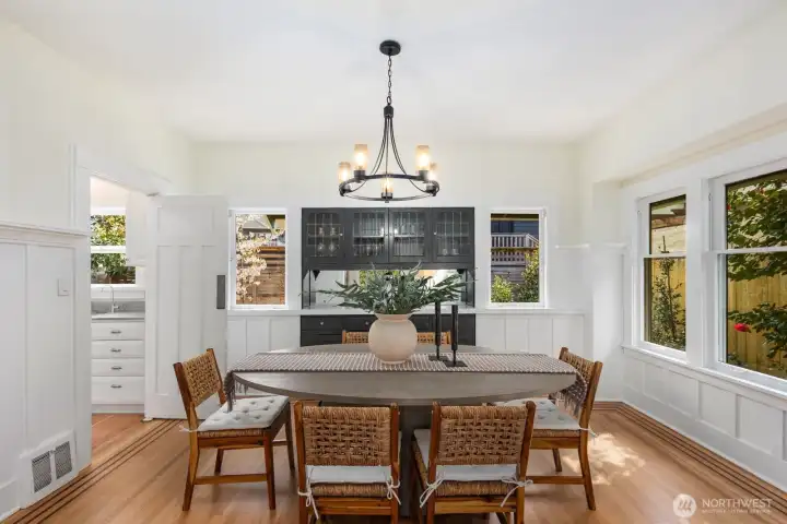 Entertainers Dining Room